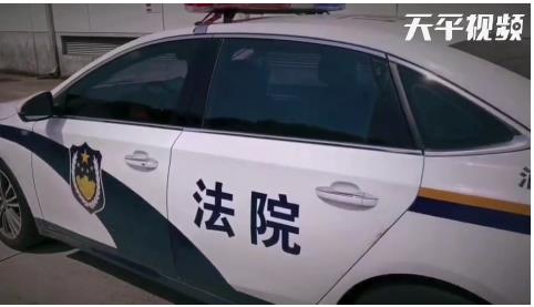热҈热҈热҈！执行法官37度高温清点交付9万台风扇